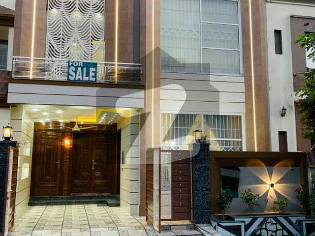 5 Marla Luxury Brand New House For Sale With Original Pics In Nishter Block Bahria Town