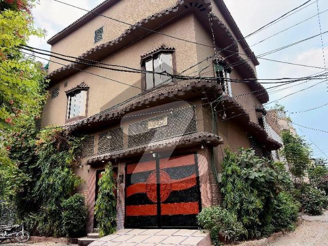 5 Marla Luxury Corner House For Sale Located at Gulbahar No. 1 Peshawar