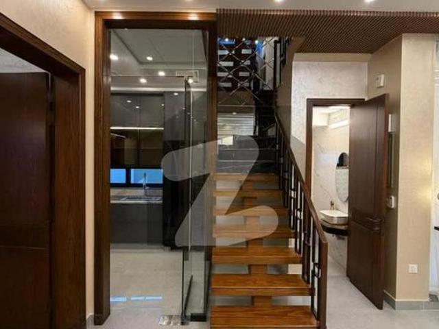 5 Marla Luxury Fully Furnished Brand New House DHA 9 Town