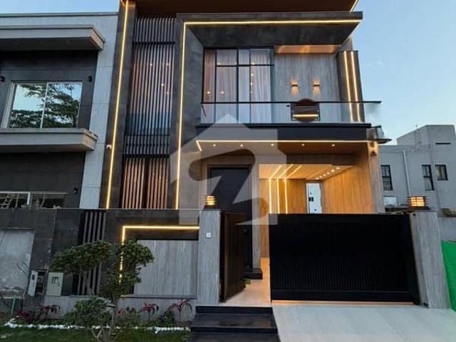 5 Marla Luxury Fully Furnished House Available For Rent In DHA 9 Town