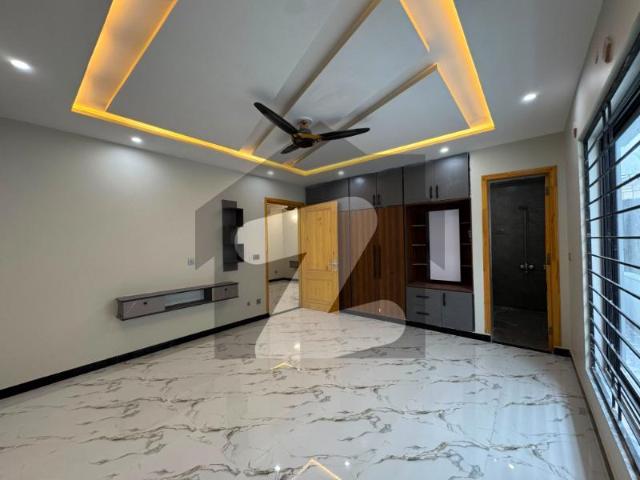 5 Marla Luxury House available for Sale in Faisal town Islamabad Your Dream Home Awaits! * Faisal Town F 18