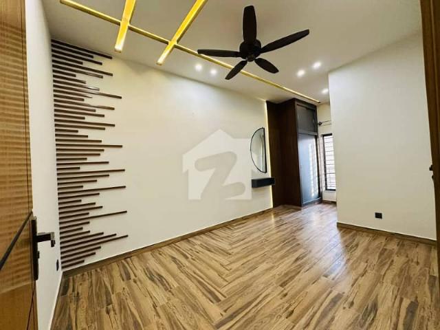 5 Marla Luxury House For Sale In Faisal Town