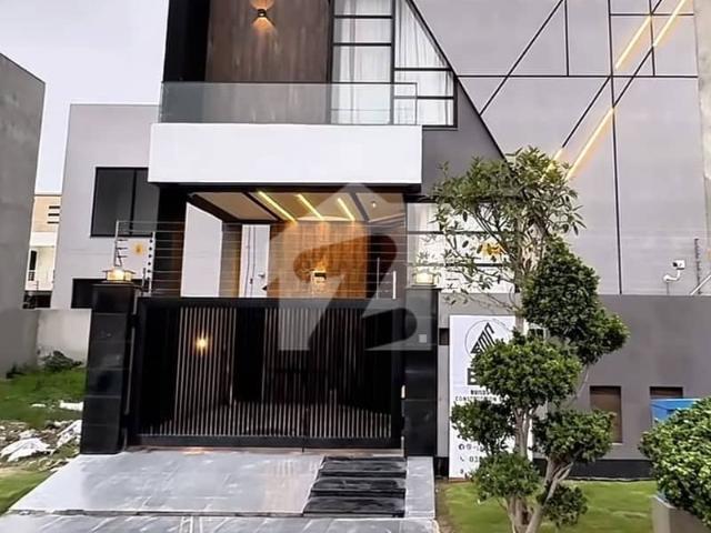 5 Marla Luxury House For Sale in Park View City, Lahore