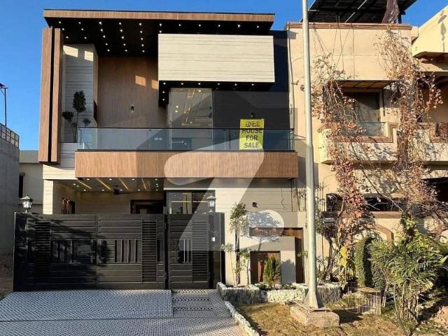 5 Marla Luxury House For Sale In ParkView City Lahore