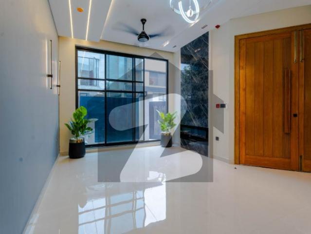 5 Marla Luxury Modern House For Rent At Super Hot Location DHA 9 Town