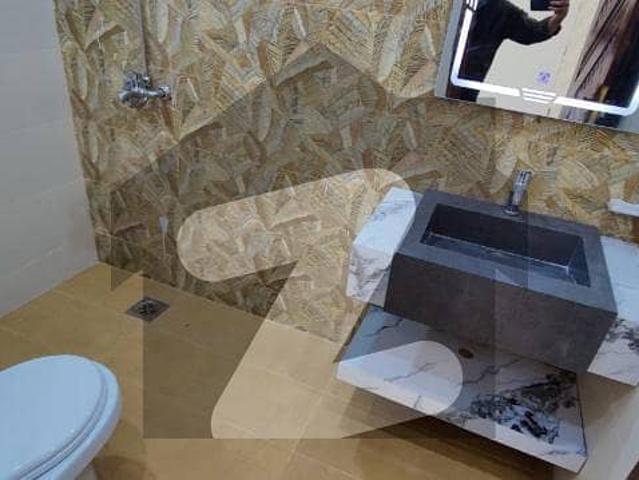5 marla like new house for sale in eastern ext bahria orchar lahore