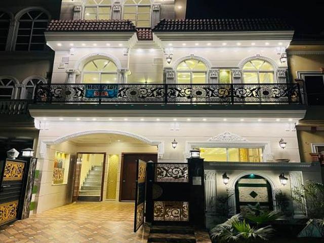 5 marla like new house for sale in sector tip a block canal in Pakistan | Clasf real estate