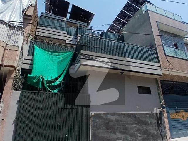 5 Marla low budget Beautiful House For Sale in HAYATABAD phase 3 4 bed 4 bath Single way Demamd 260lac 03049174 Hayatabad Phase 3