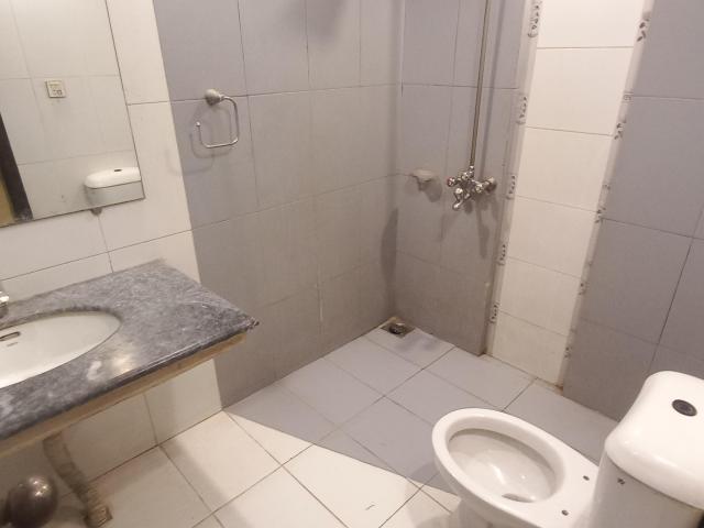 5 Marla Lower portion for Rent