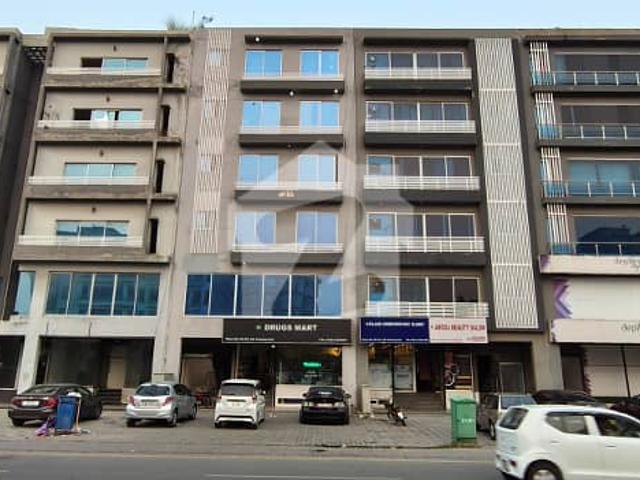 5 marla plaza for sale in sector d bahria town lahore