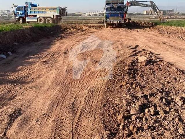 5 Marla Plot Available For Sale