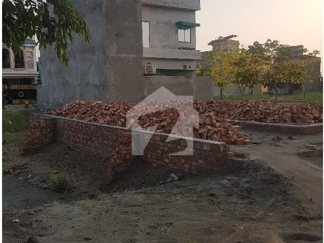 5 Marla Plot Available For Sale