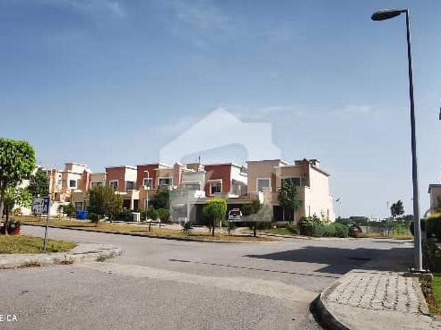 5 Marla Plot For Sale