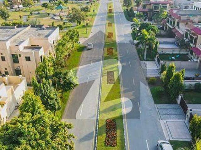5 Marla Plot For Sale On 60 Ft Road