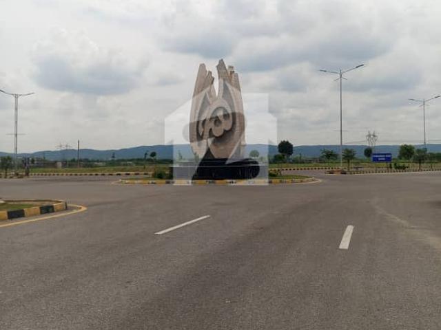 5 Marla Plot For Sale Prime Location In Block G, B 17 Islamabad