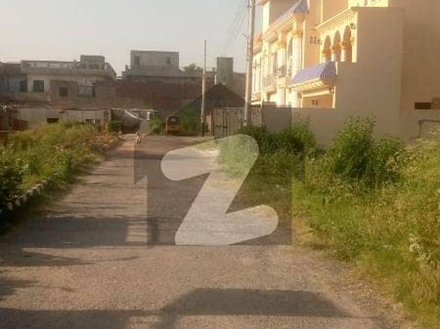 5 Marla Plot Johar Town Phase Near Johar Marriage Hall 4/7/12 Marla plots available