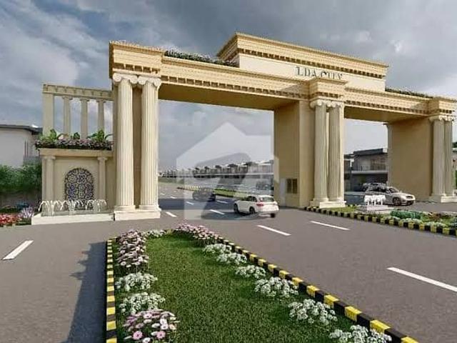 5 Marla plot N block 75ft Road for sale in lda city Lahore