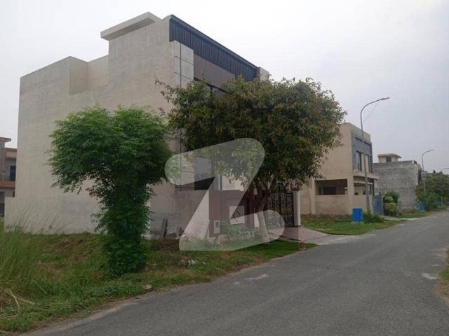 5 Marla Plot Near 1533 C close to Park & 120 ft Road