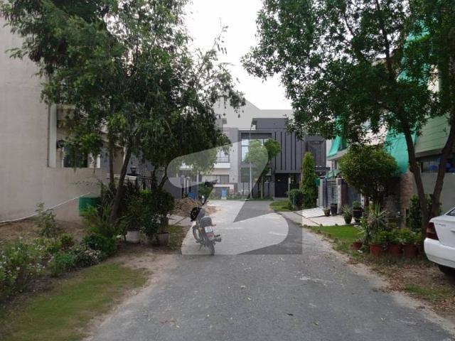 5 Marla Plot Near B 1366 For Sale Dealers' Don't Call Us