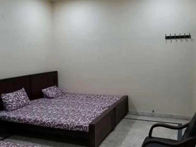 5 Marla portion for Rent 2 bed atch bath tvl marble Flooring wood wor Lahore Johar Town ID 53618