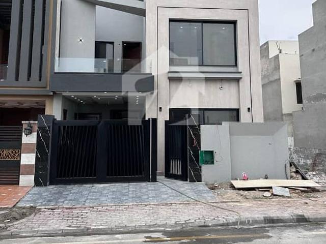 5 Marla Residential House For Sale In Rafi Block, Nearby Commercial Market, School, Mosuqe and Health Care Canter