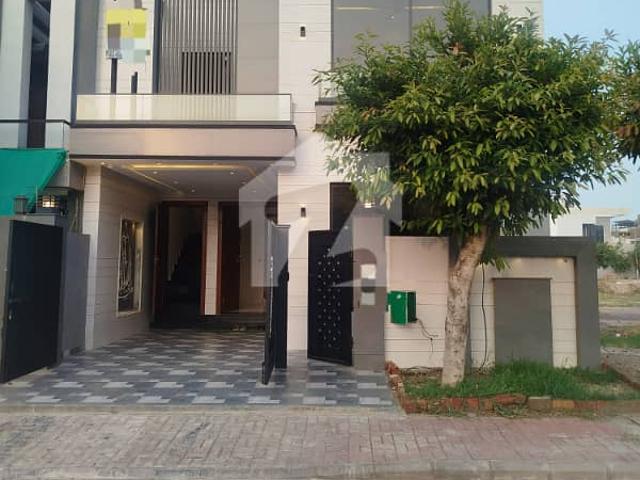 5 Marla Residential House For Sale In Usman Block, Nearby Commercial Market, School, Mosuqe and Health Care Canter