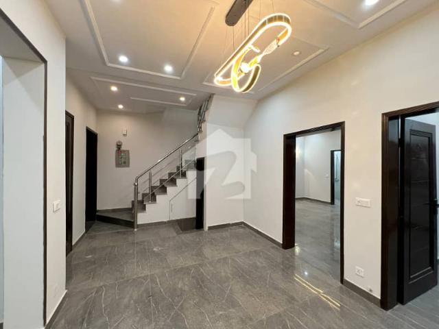 5 Marla Slightly Used Beautiful House For Sale In Lake City Sector M7B