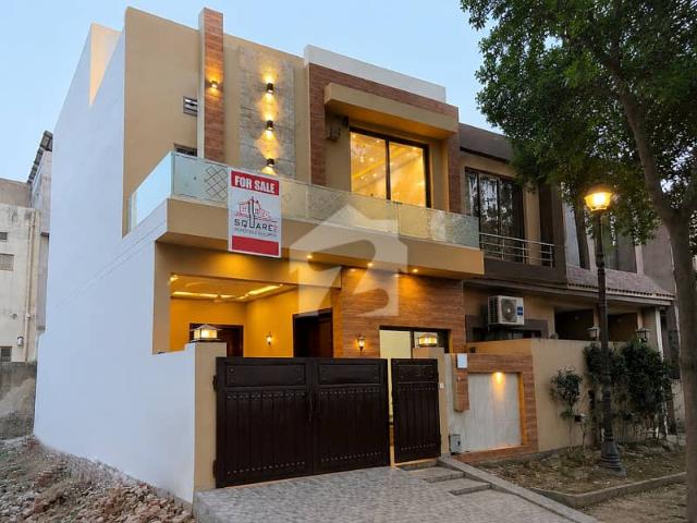 5 Marla Slightly Used M7b House For Sale On Prime Location In Lake City