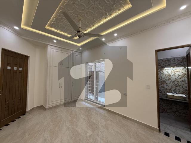 5 Marla Solid Counstraction House For Sale In Bismillah Housing Scheme