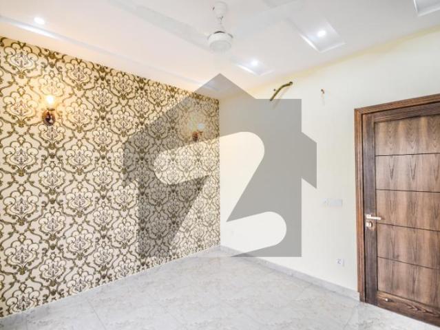 5 Marla SPANISH House Available For Rent Near To Park DHA 9 Town