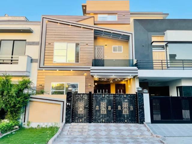 5 Marla Spanish Villa With Basement For Sale in DHA Phase 5 Lahore DHA Defence ID 80866