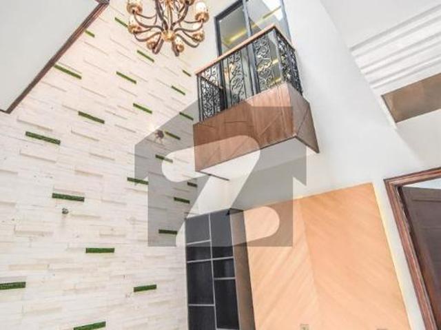 5 marla top class modern house for rent near park dha 9 town