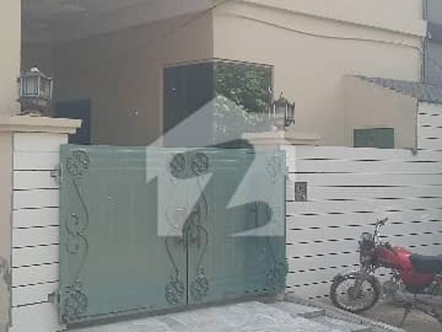 5 Marla Triple Storey Corner House For Sale