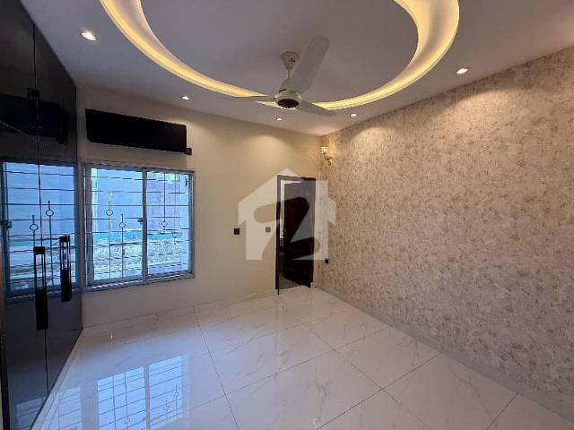 5 Marla Triple Storey Modern House For Sale In Etihad'S Town Phase 1 Raiwind Road Lahore