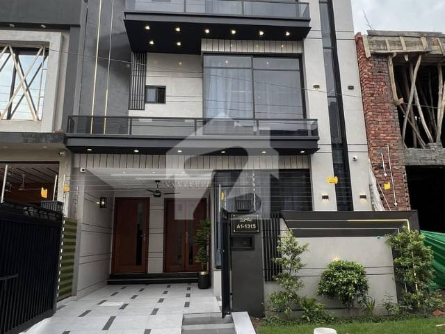5 Marla Ultra Modern Beautiful House For Sale In Central Park Housing Society Lahore