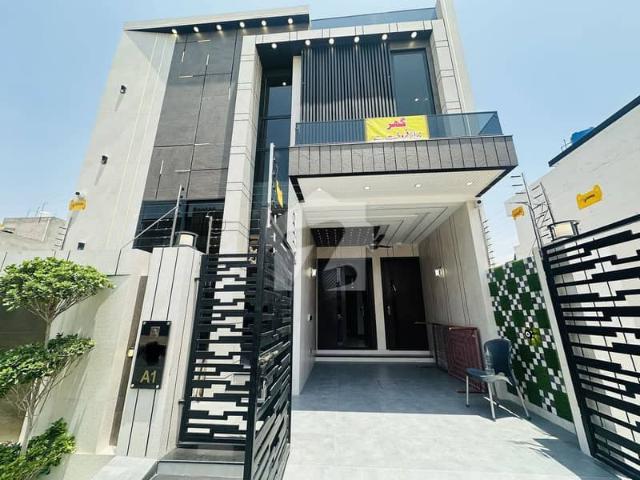 5 Marla Ultra Modern Brand New Double Storey House For Sale In Central Park Lahore