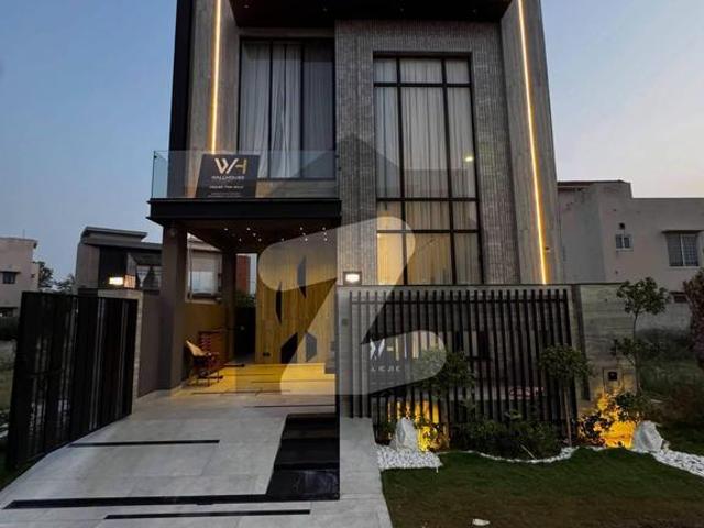 5 Marla Ultra Modern Brand New House Available For Sale In DHA 9 Town Block B