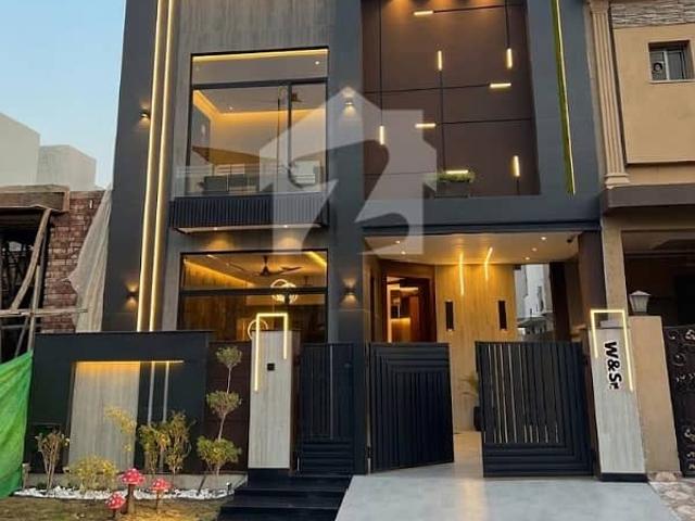 5 Marla Ultra Modern Brand New House For Rent In DHA Phase 9