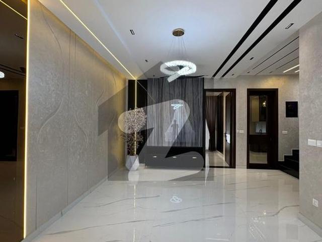 5 Marla Ultra Modern Brand New House For Sale DHA 9 Town