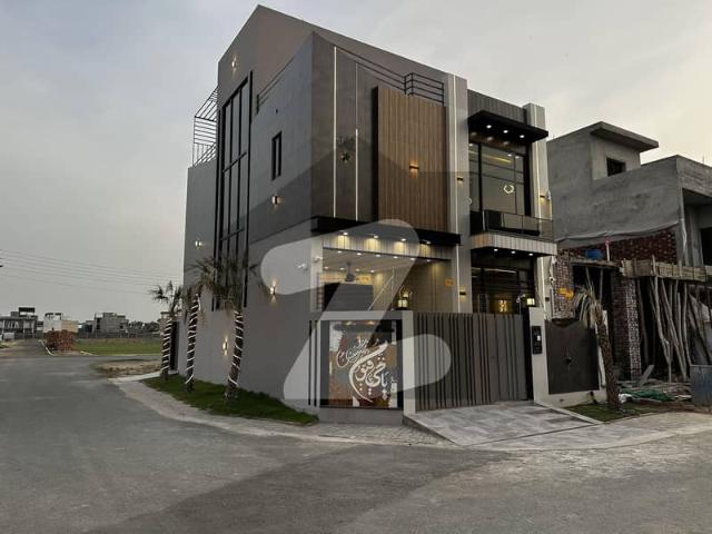 5 Marla Ultra Modern Corner Designer House for Sale in A1 Block, Central Park Housing Scheme, Lahore