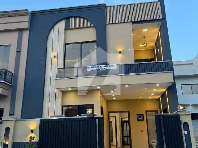 5 Marla Ultra Modern Designer Triple Heighted Single Unit House Available For Sale In Faisal Margalla City FMC / B 17 Islamabad