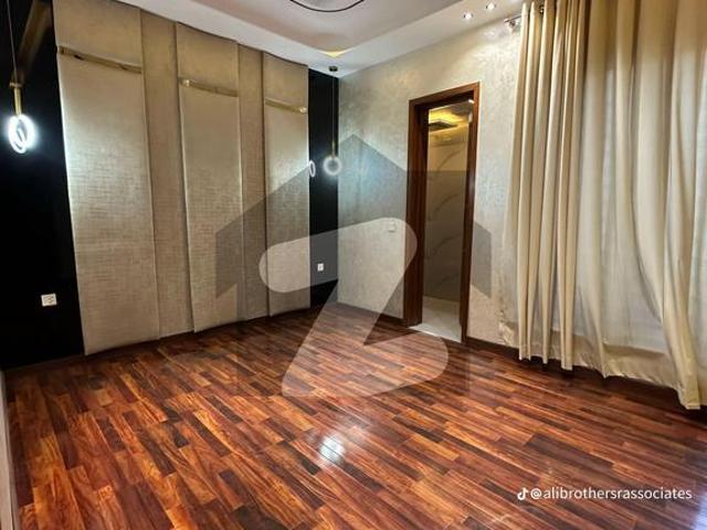 5 Marla Ultra Modern House Available For Sale Central Park Block A1