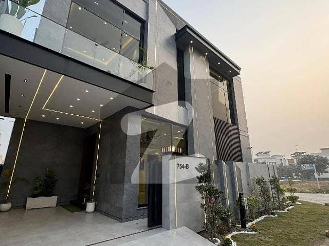 5 Marla Ultra Modern House for Sale DHA 9 Town, Lahore