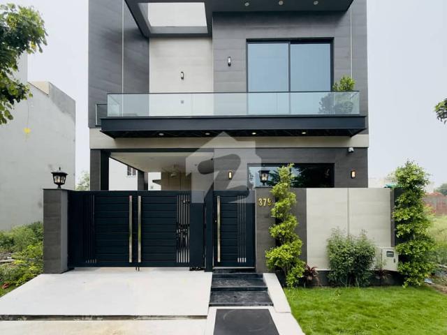 5 marla ultra modern house for sale | prime location of dha 9 town