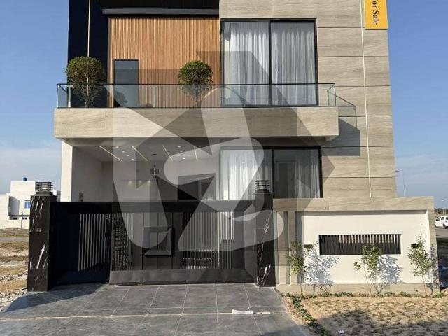 5 Marla Brand New Modern Lurxury House Available For Sale
