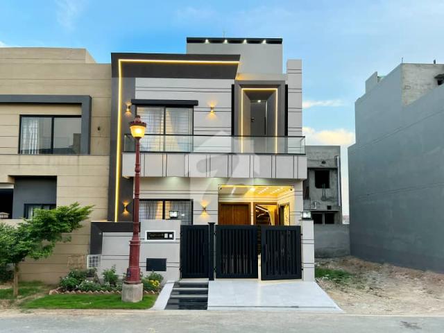 5 Marla Ultra Modern Semi Furnished Near To Park Premium Location House For Sale In Lake City Sector M7 C1