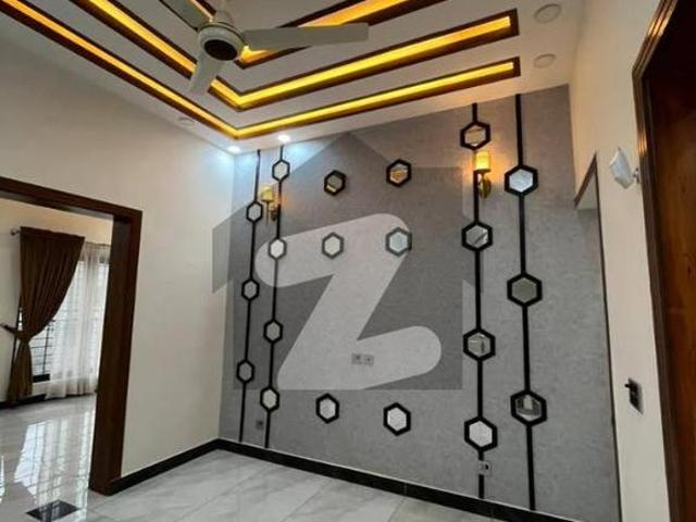 5 Marla Ultra Luxury 4 Bedroom House For Sale Near Park, View City Lahore Park View City