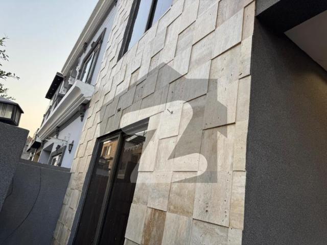 5 Marla Ultra Luxury 4 Bedroom House For Sale Near Park, View City Lahore Park View City Platinum Block