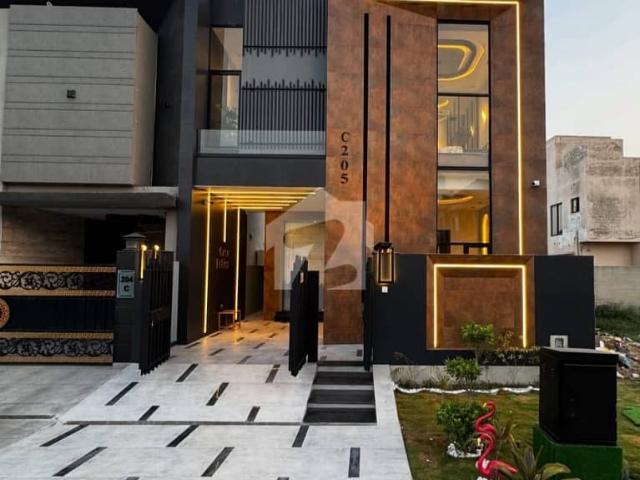5 Marla Ultra Luxury Bungalow For Rent In DHA Phase 9 Town, Lahore