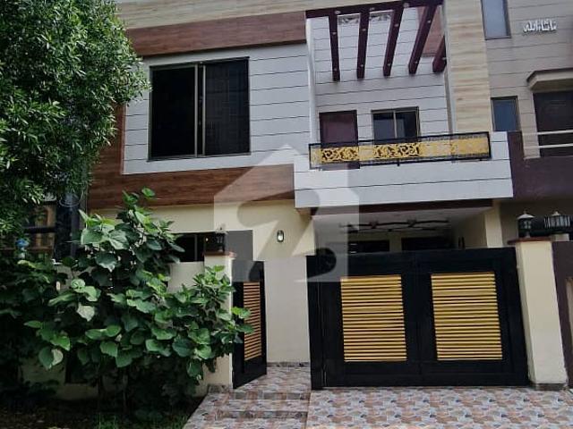 5 Marla Ultra Luxury House Modern Design For Sale In Bahria Orchard